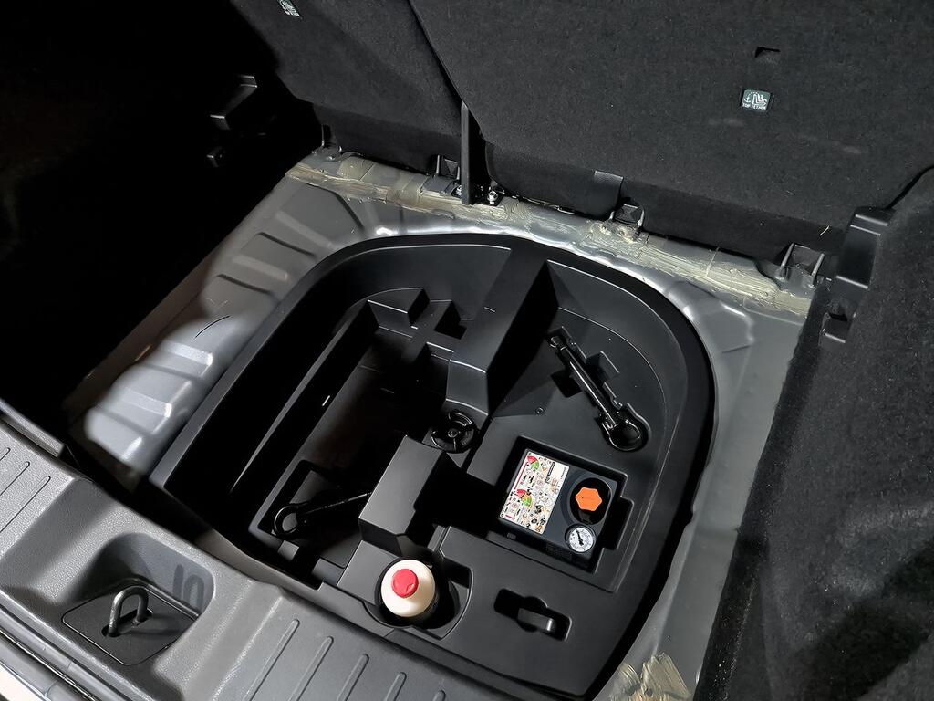 Nissan Juke DIG-T 84 kW (114 CV) 6M/T N-Connecta 31