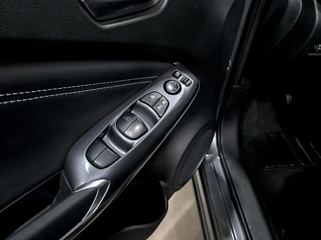 Nissan Juke DIG-T 84 kW (114 CV) 6M/T N-Connecta 11