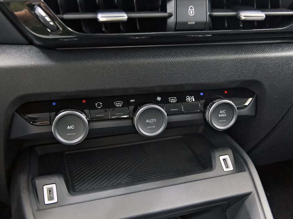 Citroën C4 PureTech 130 S&S 6v Feel Pack 27