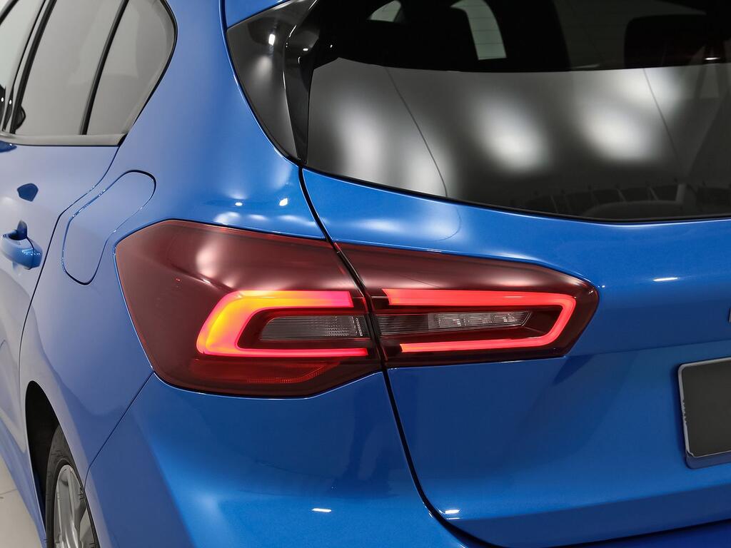 Ford Focus 1.0 Ecoboost MHEV 114kW ST-Line 35