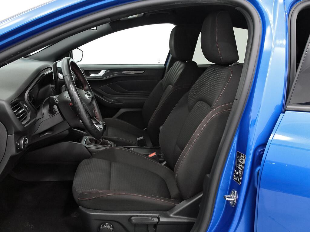 Ford Focus 1.0 Ecoboost MHEV 114kW ST-Line 8