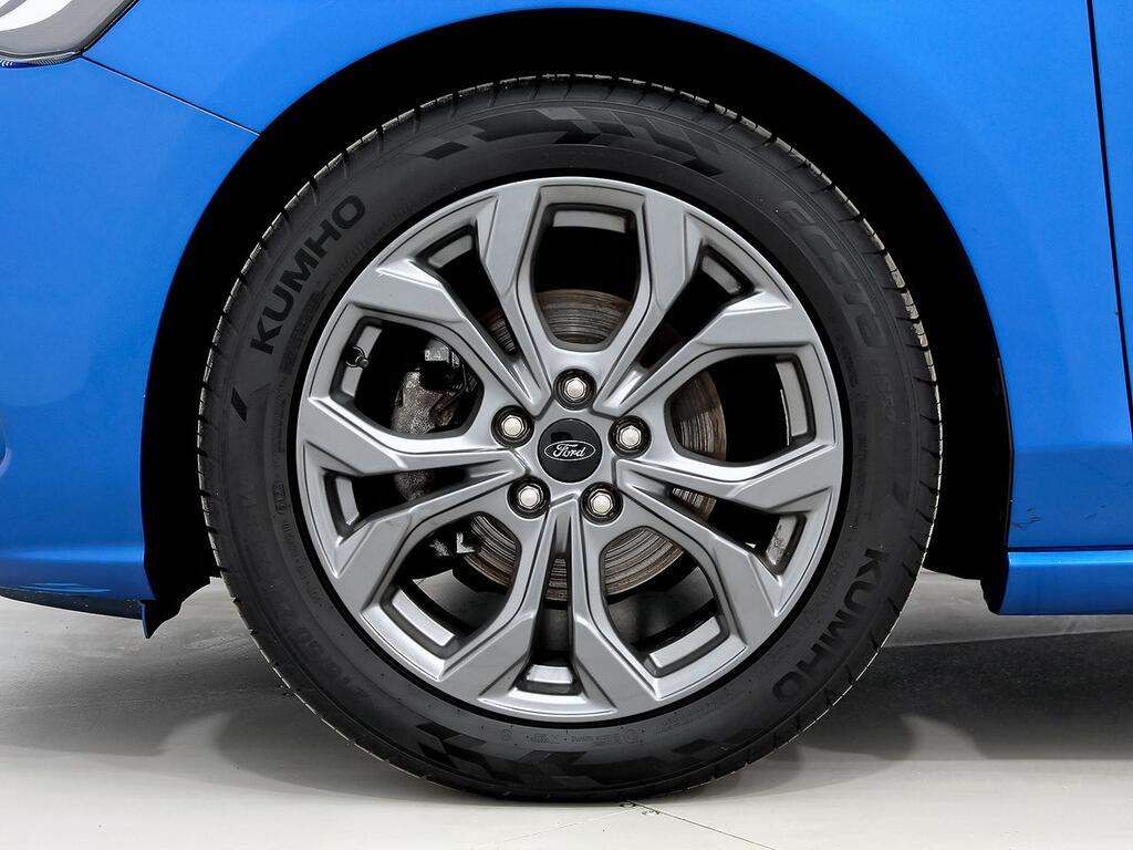 Ford Focus 1.0 Ecoboost MHEV 114kW ST-Line 11