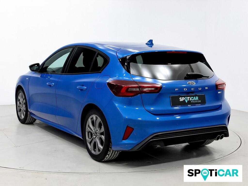 Ford Focus 1.0 Ecoboost MHEV 114kW ST-Line 2