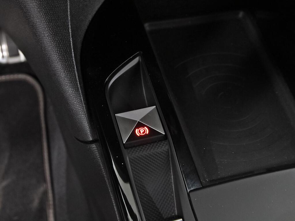DS Automobiles DS 3 PureTech 96kW (130CV) PERFORMANCE LINE 29