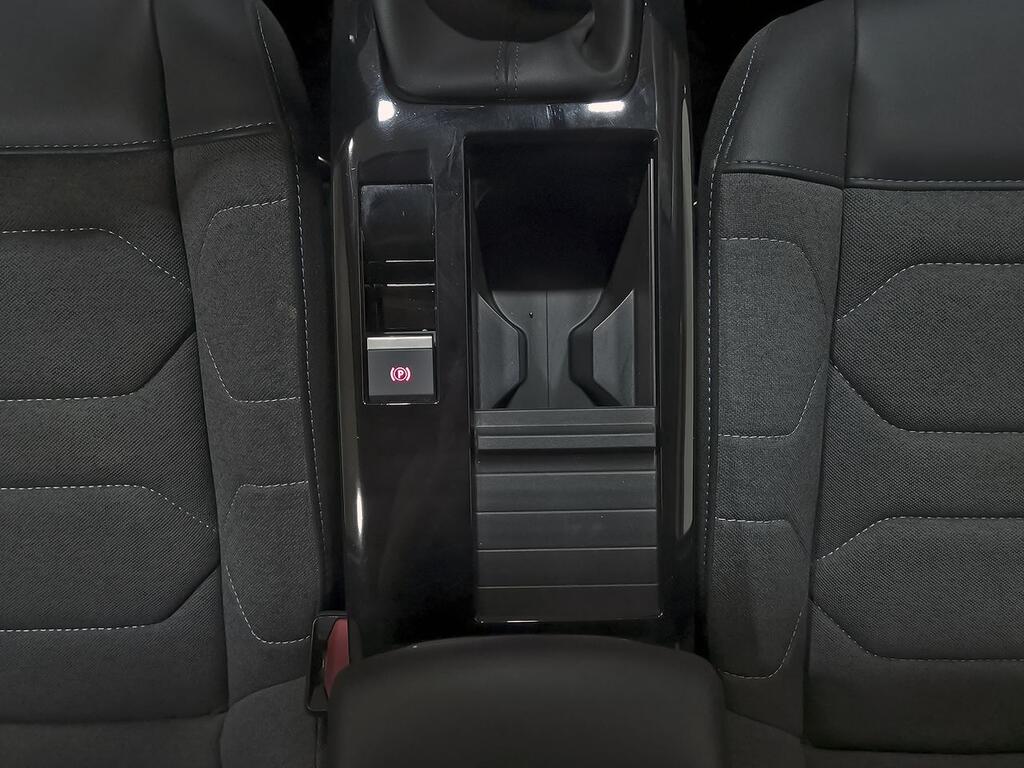 Citroën C4 BlueHdi 110 S&S Feel Pack 28