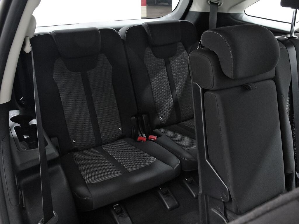 Kia Sorento 1.6 T-GDi HEV Drive 4x2 7pl 9
