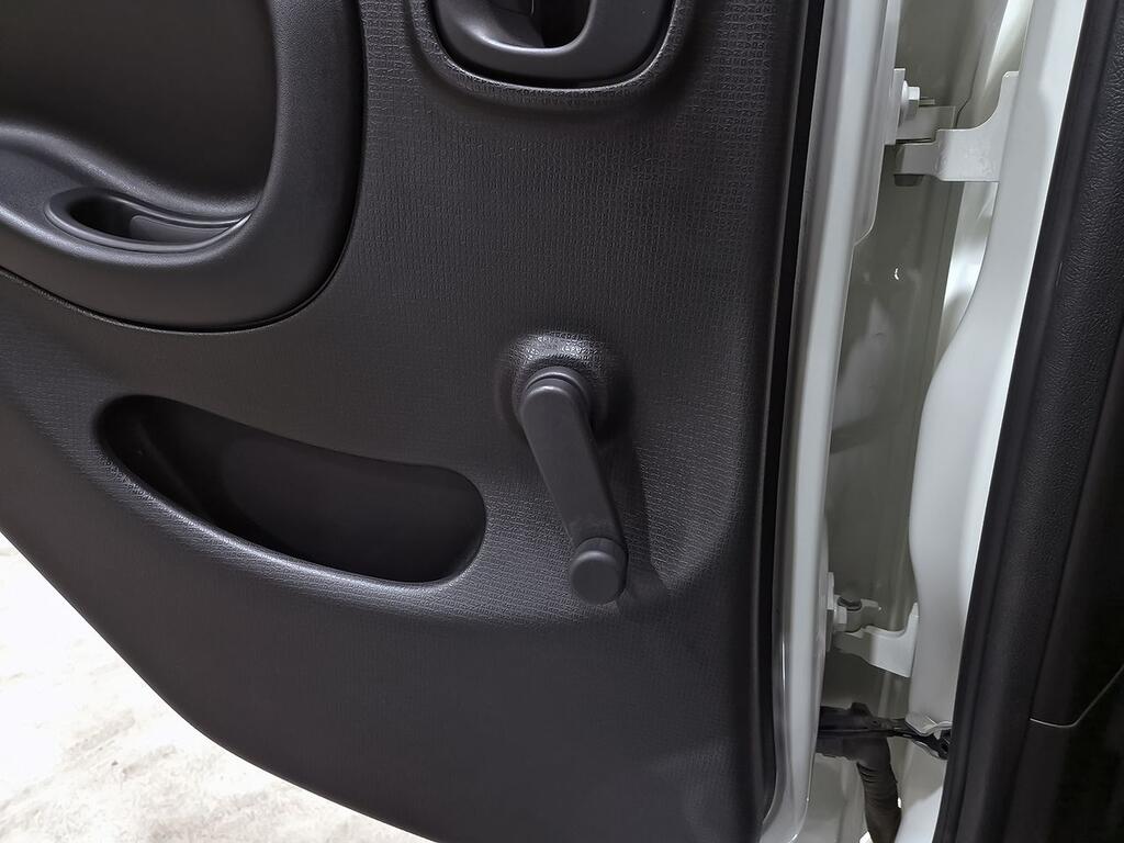 Fiat Panda Panda Hybrid 1.0 51kw (70CV) 23