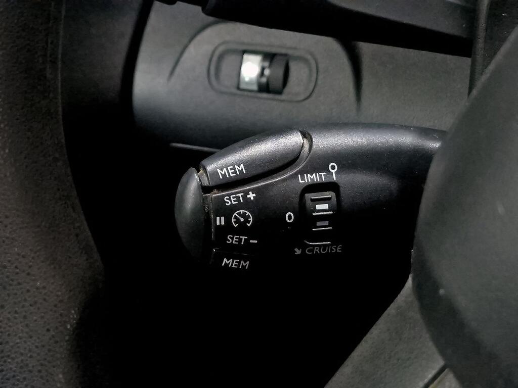 Citroën Berlingo Talla M BlueHDi 100 S&S LIVE 17
