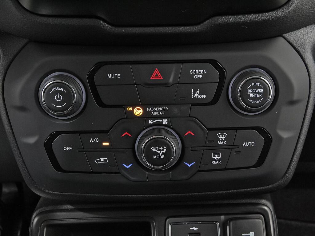 Jeep Renegade eHybrid 1.5 96kW(130CV) Longitude ATX 28
