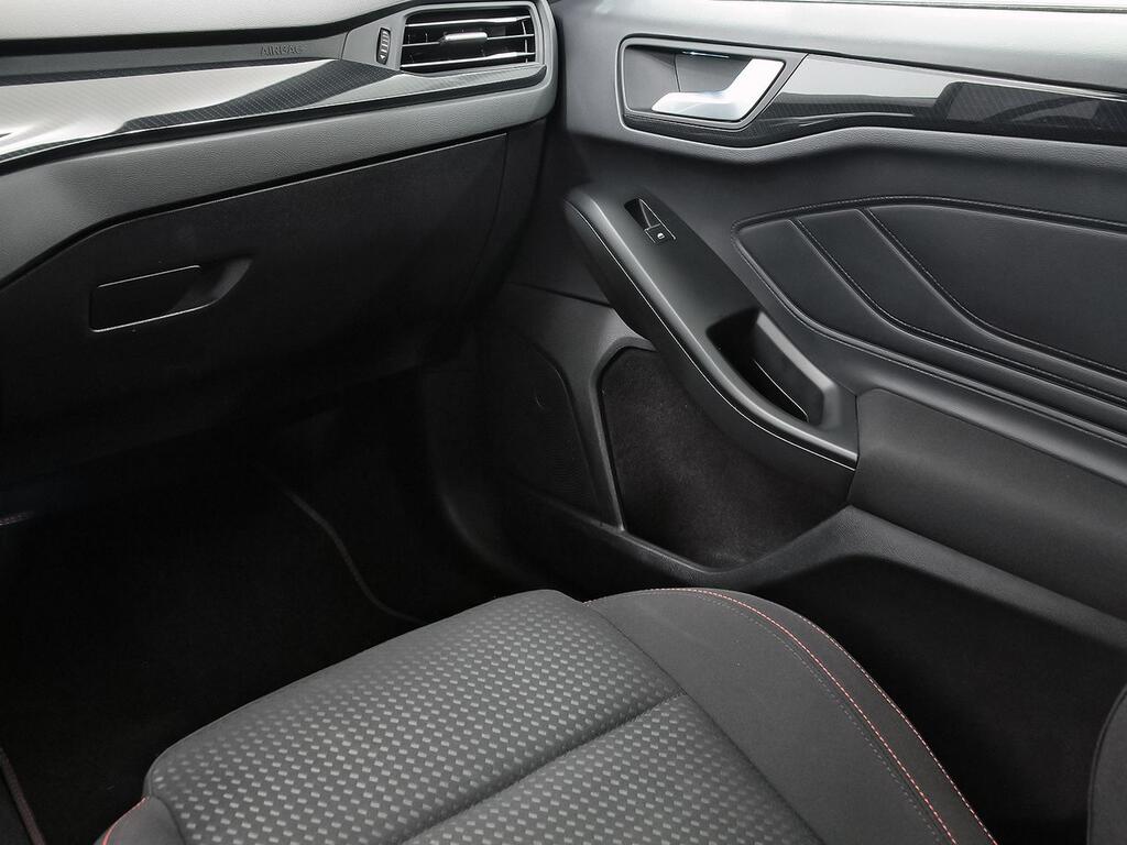 Ford Focus 1.5 Ecoblue 88kW ST-Line X Auto 30