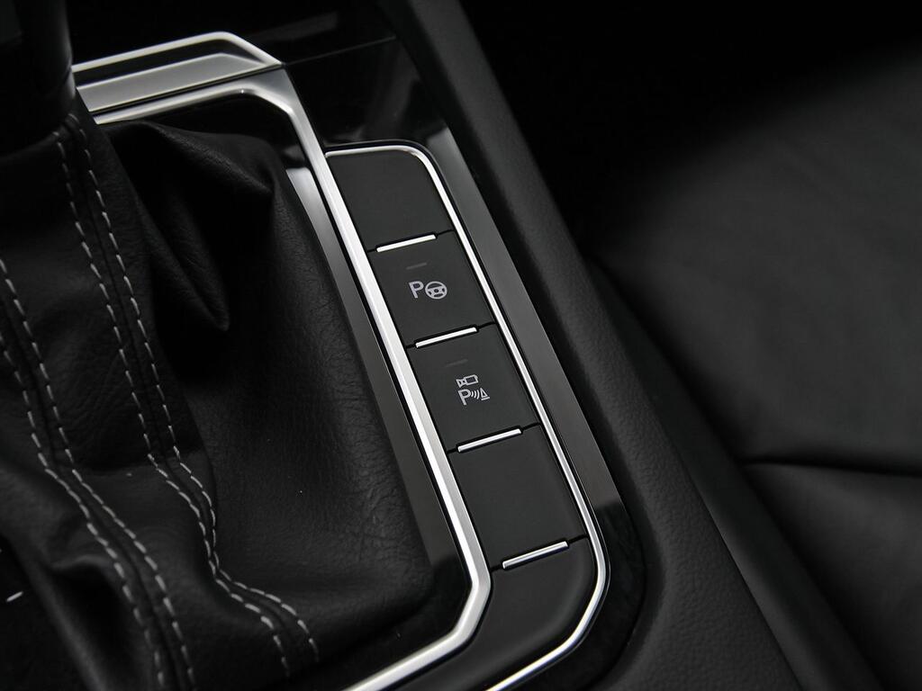 Volkswagen Arteon R-Line 2.0 TDI 110kW (150CV) DSG 35