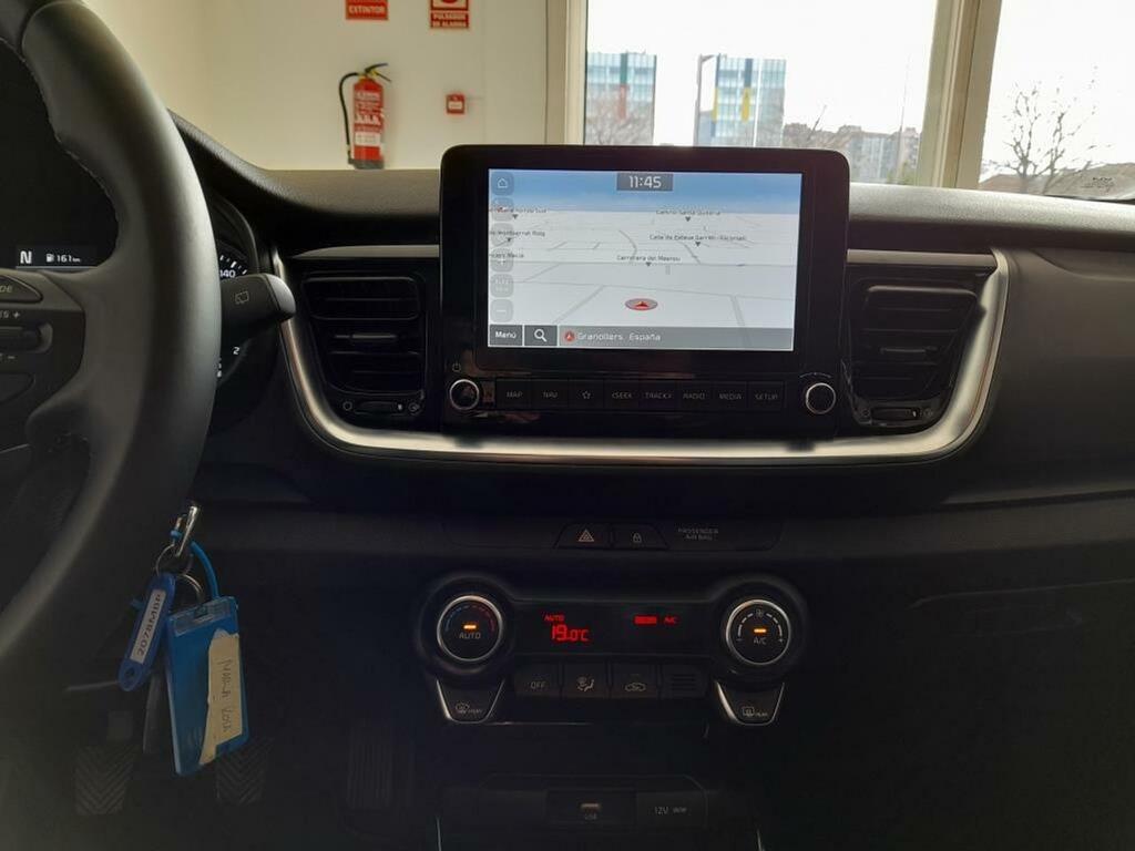 Kia Stonic 1.0 T-GDi 88kW (120CV) MHEV iMT Drive 17