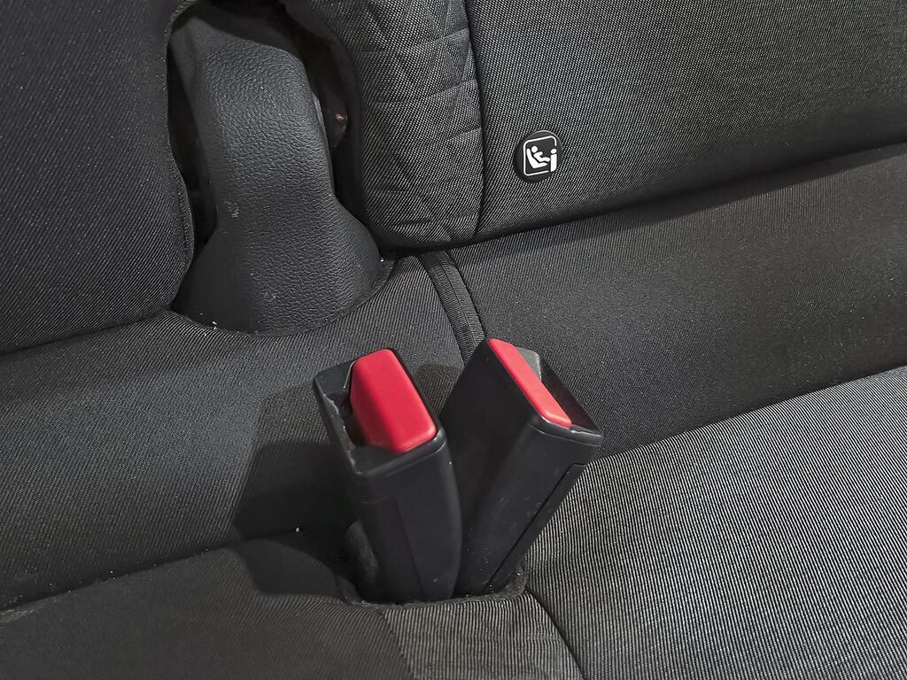 Renault Captur Intens TCe 140CV GPF Micro Híbrido 33
