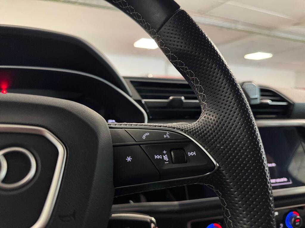 Audi Q3 Black line 35 TDI 110kW (150CV) 10
