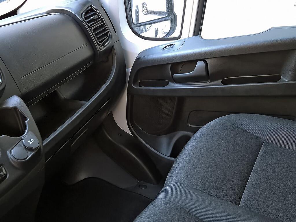 Citroën Jumper FG 2.2 BHDI 140 L3H2 3.5T 4P 25