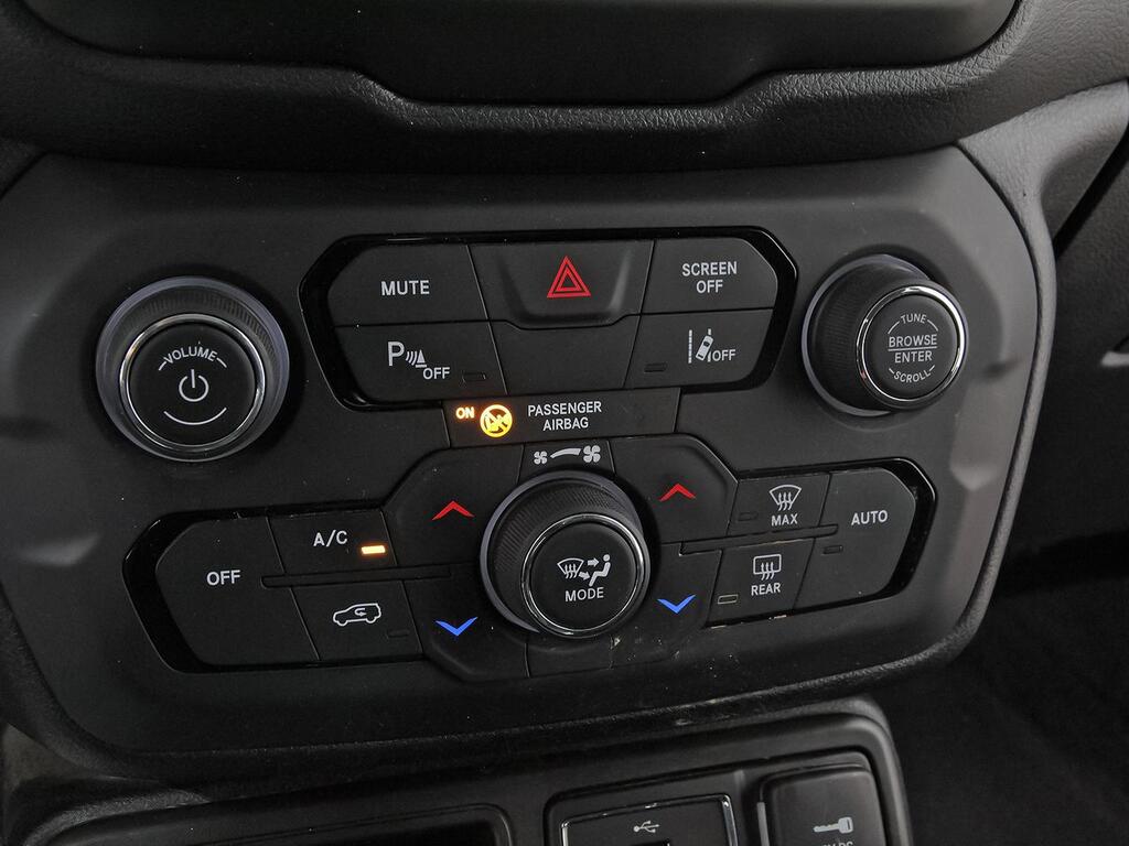 Jeep Renegade 1.3G 110kW(150CV) 4x2 DDCT 27