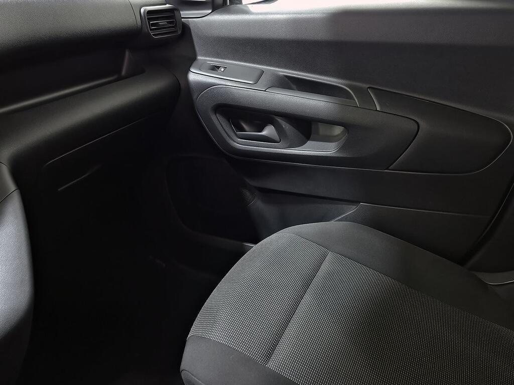 Peugeot Partner FURGON 1.5 BLUEHDI 100 STANDARD 4P 600KG 29