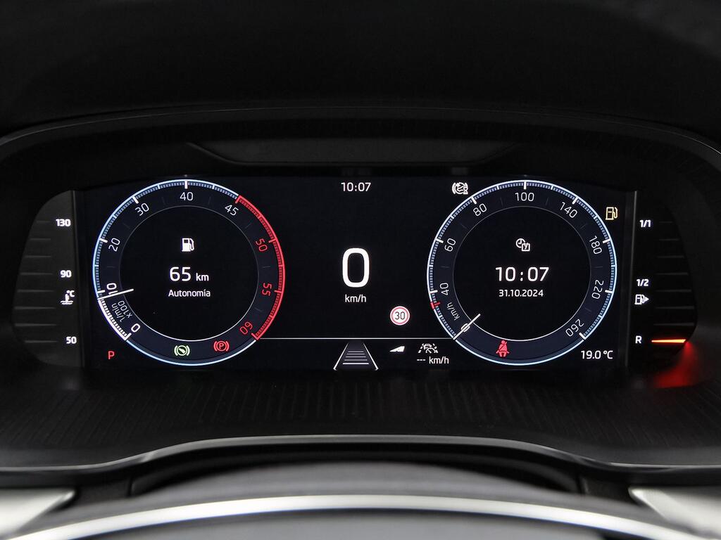 Skoda Octavia Combi 2.0 TDI 110kW DSG Ambition Plus 12