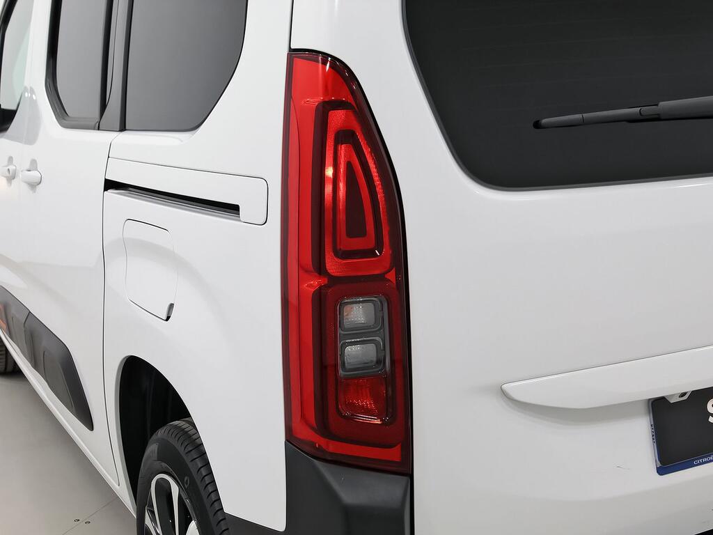 Citroën Berlingo Talla M BlueHDi 100 S&S SHINE 31