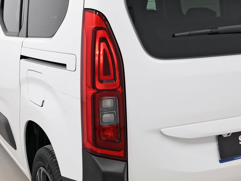 Citroën Berlingo 1.5 BLUEHDI 100 TALLA M SHINE 5P 31