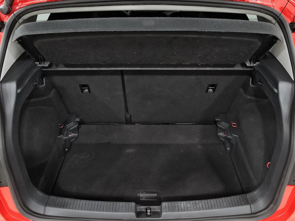 Volkswagen T-Cross Advance 1.0 TSI 70kW (95CV) 9