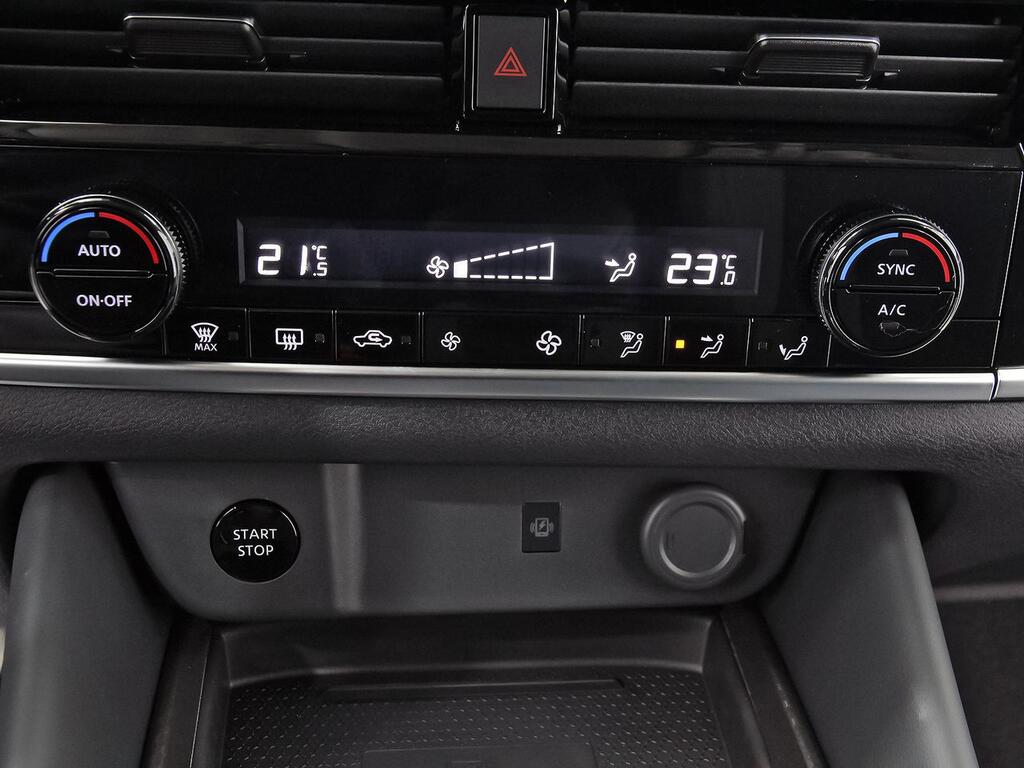 Nissan Qashqai DIG-T 116kW CVT N-Connecta 29