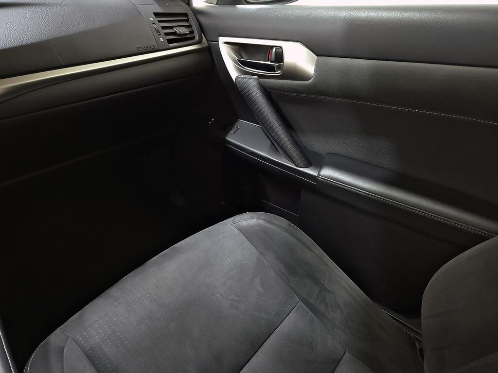 Lexus CT 1.8 200h Business 29