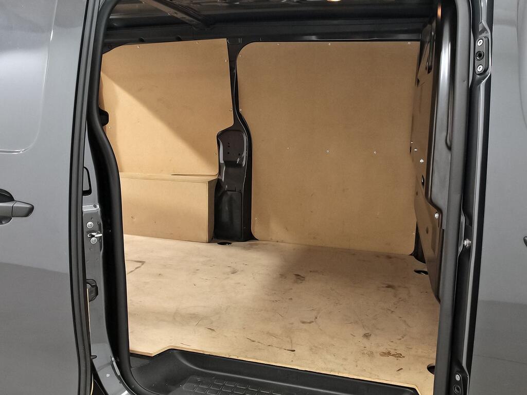 Peugeot Expert FG 1.5 BLUEHDI 120 STANDARD 4P 10