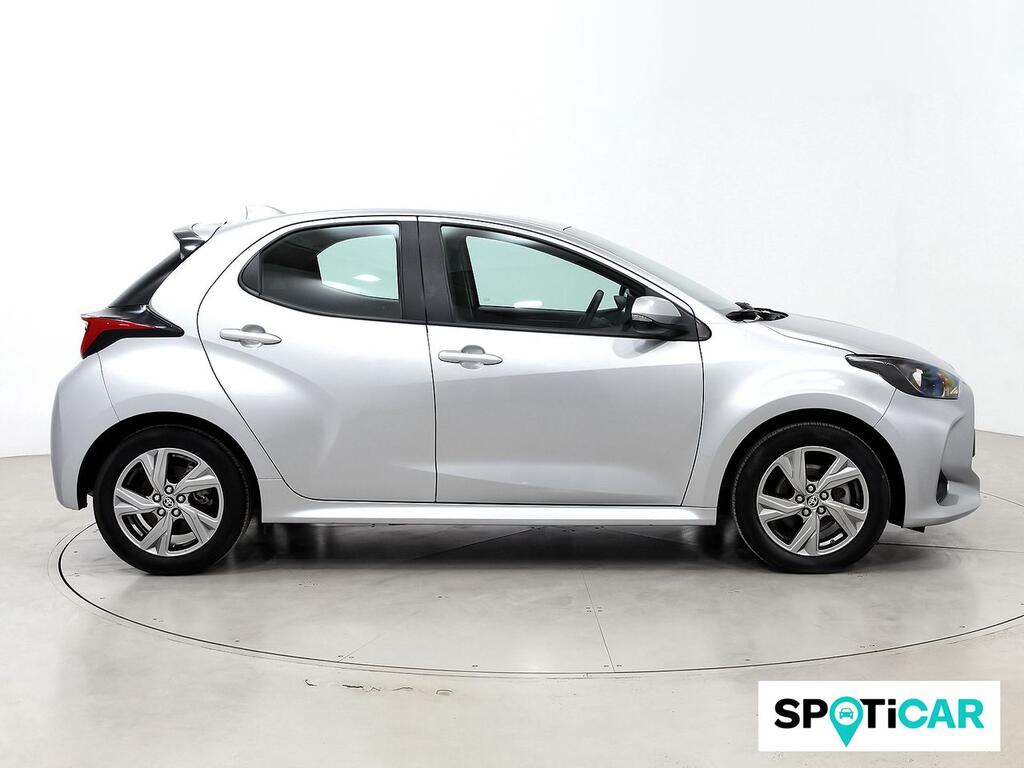 Toyota Yaris 1.5 120H Active Plus 3