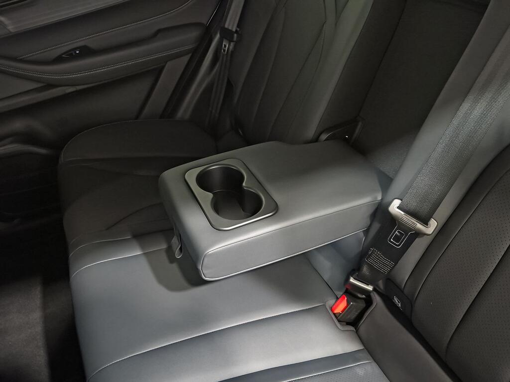Ebro S400 1.5 DHE HEV Excellence CVT 38