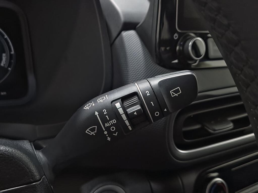 Hyundai Kona 1.6 GDI HEV Tecno 2C DCT 15