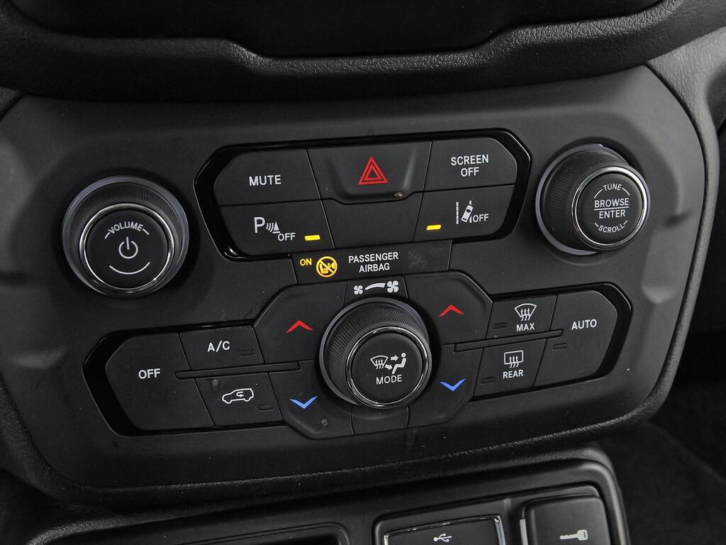 Jeep Renegade Limited 1.0G 88kW (120CV) 4x2 28