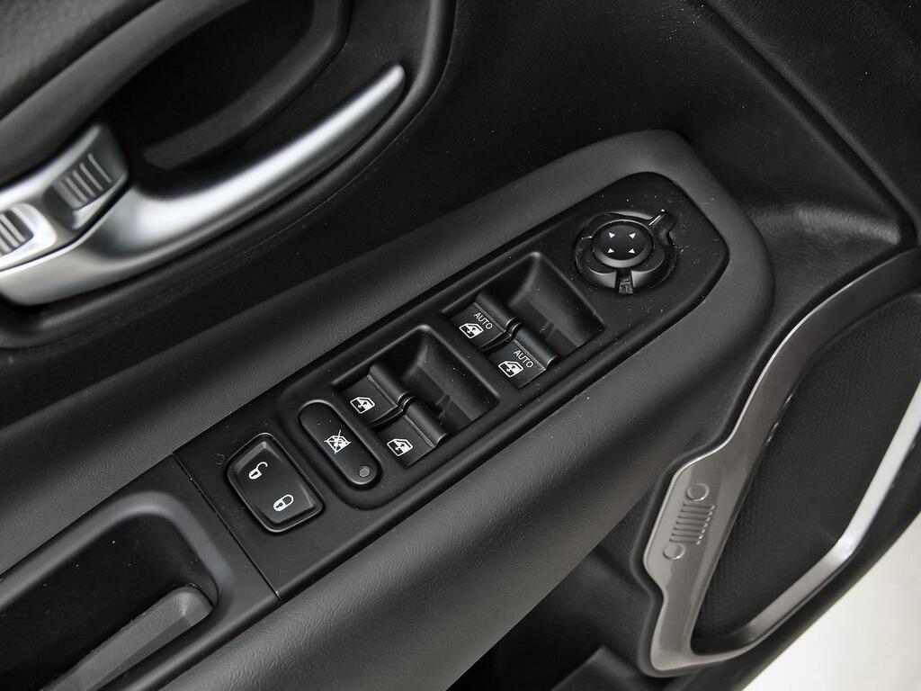 Jeep Renegade Limited 1.0G 88kW (120CV) 4x2 13