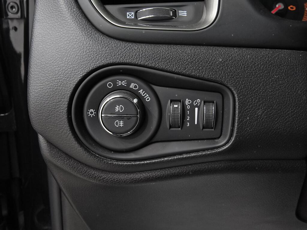 Jeep Renegade Limited 1.0G 88kW (120CV) 4x2 14