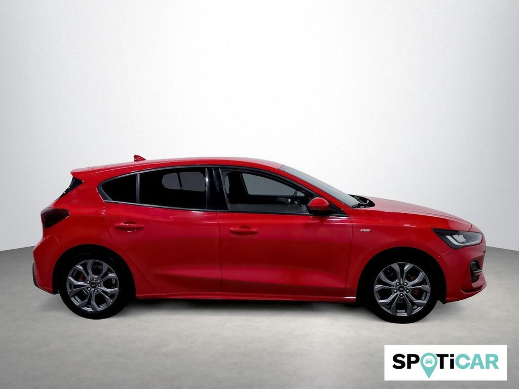 Ford Focus 1.0 Ecoboost MHEV 92kW ST-Line 3