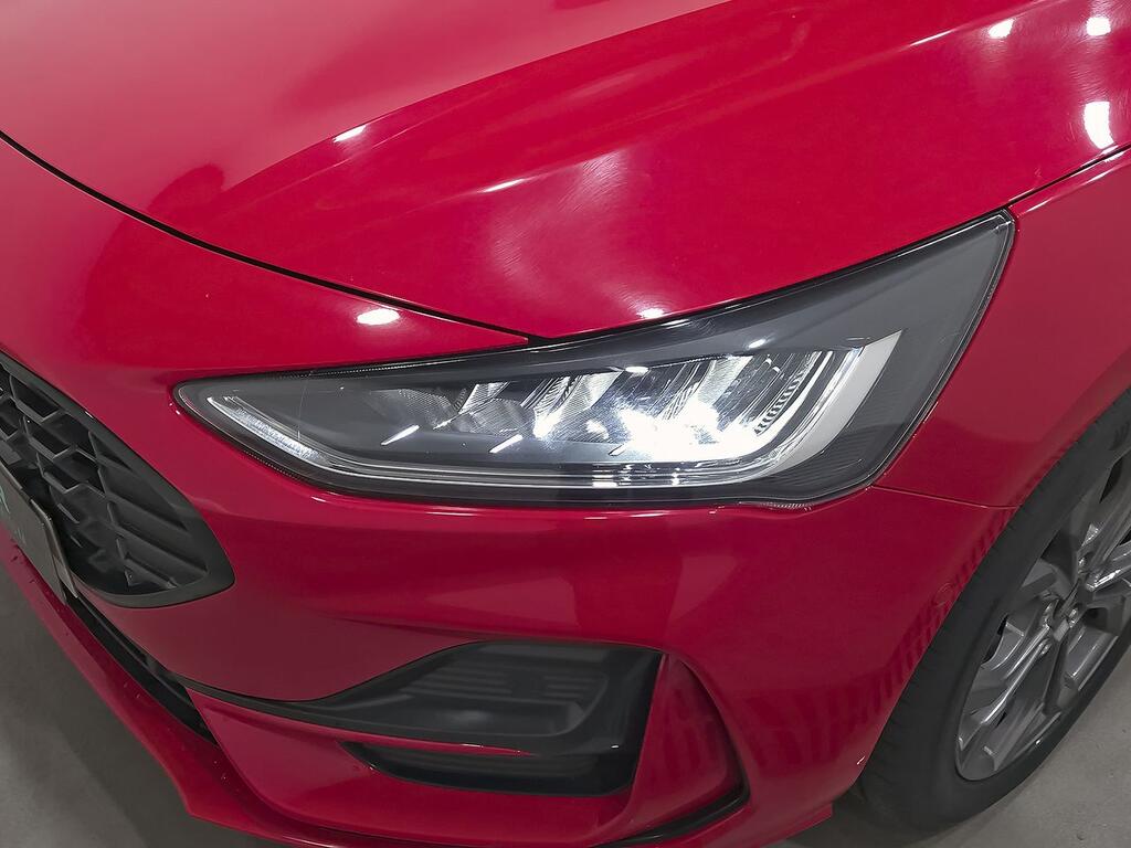 Ford Focus 1.0 Ecoboost MHEV 92kW ST-Line 35